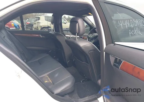 2010 Mercedes-Benz C 300 Luxury 4Matic/Sport 4Matic from USA, damaged, VIN WDDGF8BB1AR110732